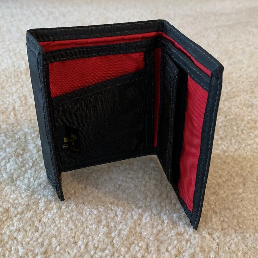 Vintage Wind n Sea Sport Wallet, black/red